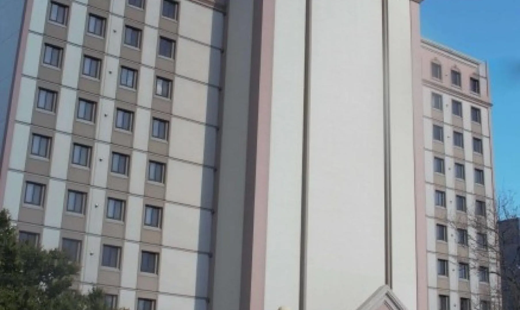 The Colony Condominiums Virginia Beach